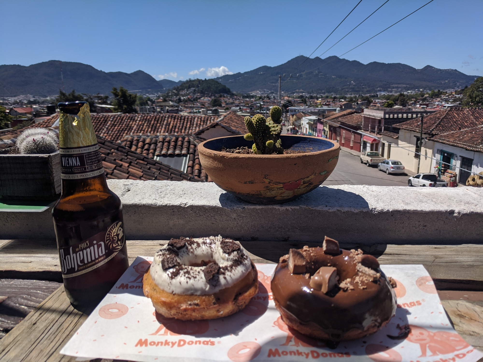 Donuts over the city of San Cris